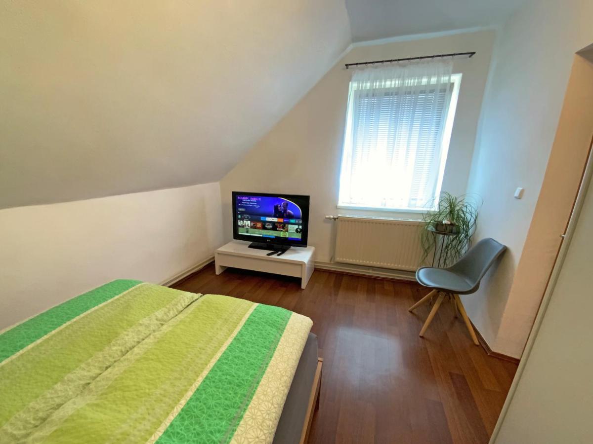 Jacky & Daniel'S Apartments Top 2 سانت بولتن المظهر الخارجي الصورة